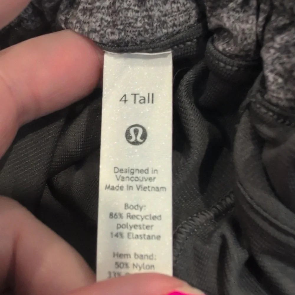 Lululemon Hotty Hot Short II *Long 4" Heather Lux Multi Black / Heathered Black - Picture 8 of 13